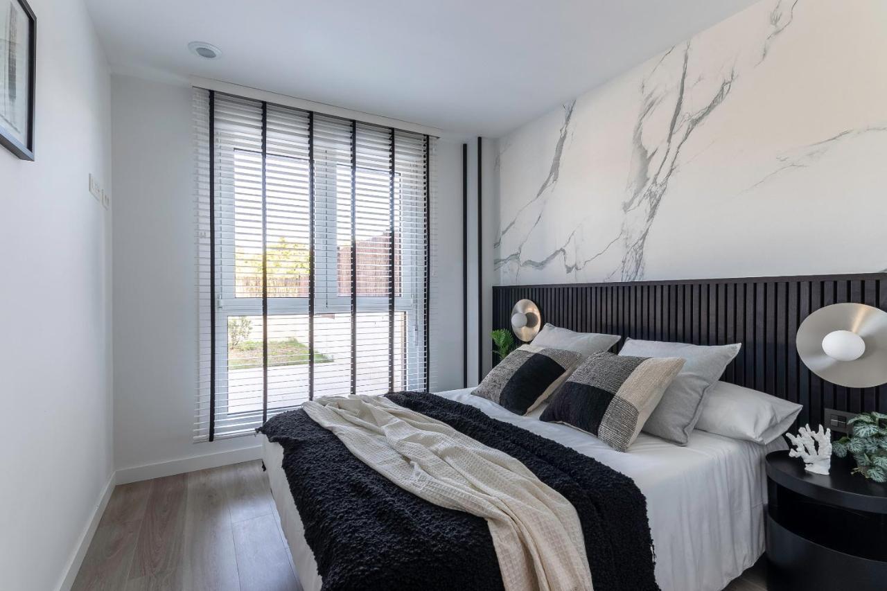 Akomodat En Precioso Y Moderno Con Jardin Y Parking 格乔 外观 照片