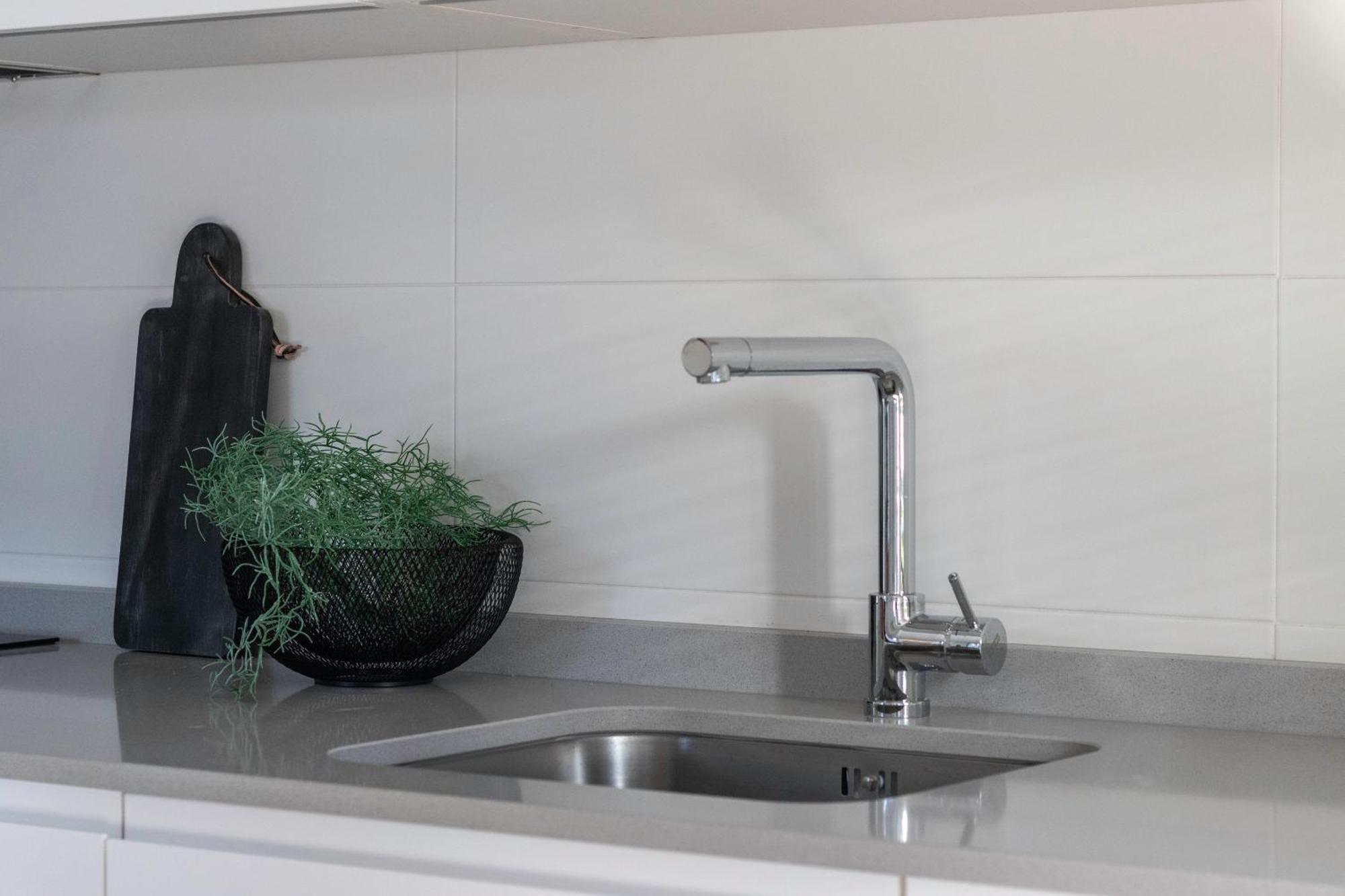 Akomodat En Precioso Y Moderno Con Jardin Y Parking 格乔 外观 照片