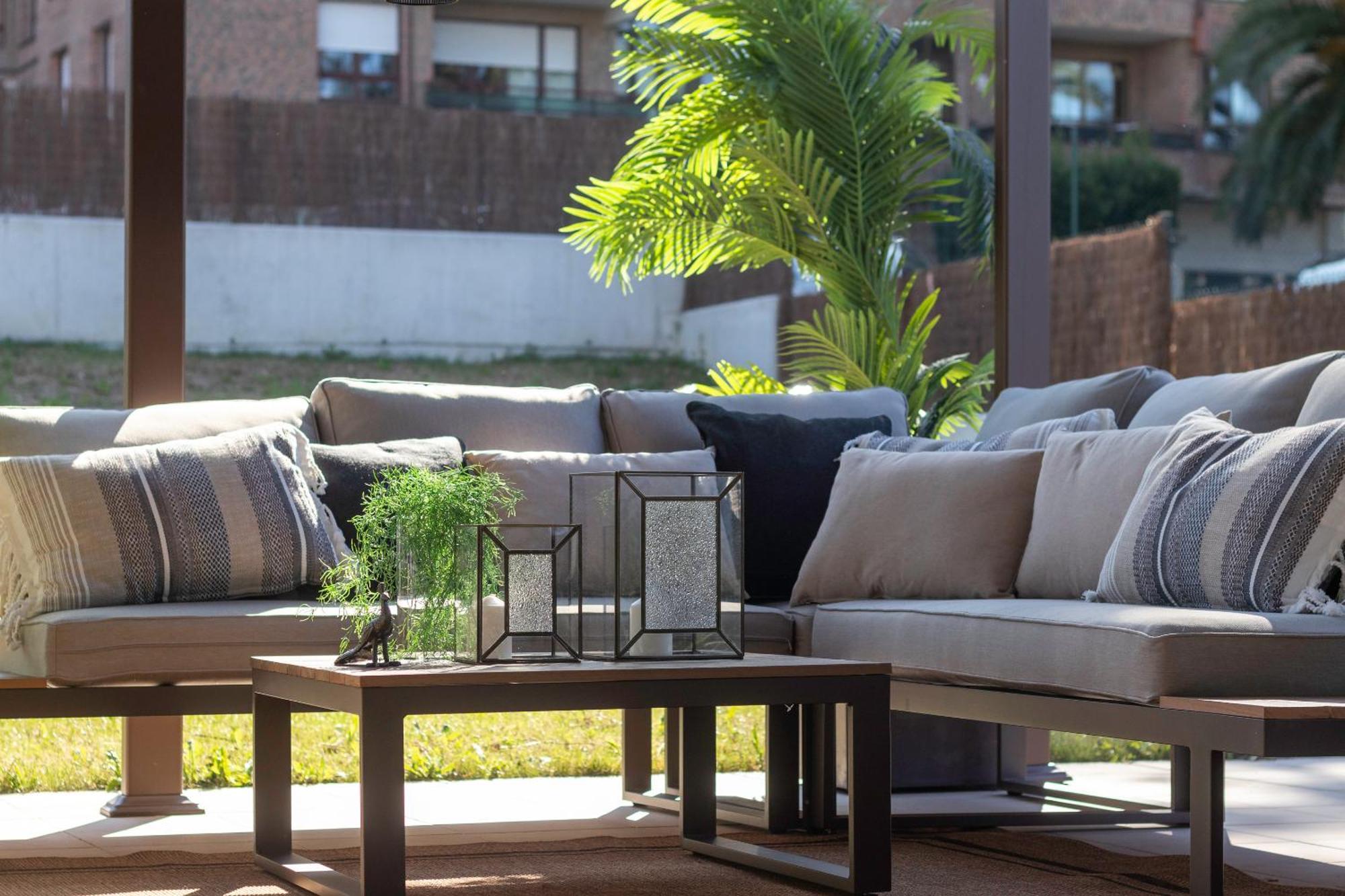 Akomodat En Precioso Y Moderno Con Jardin Y Parking 格乔 外观 照片