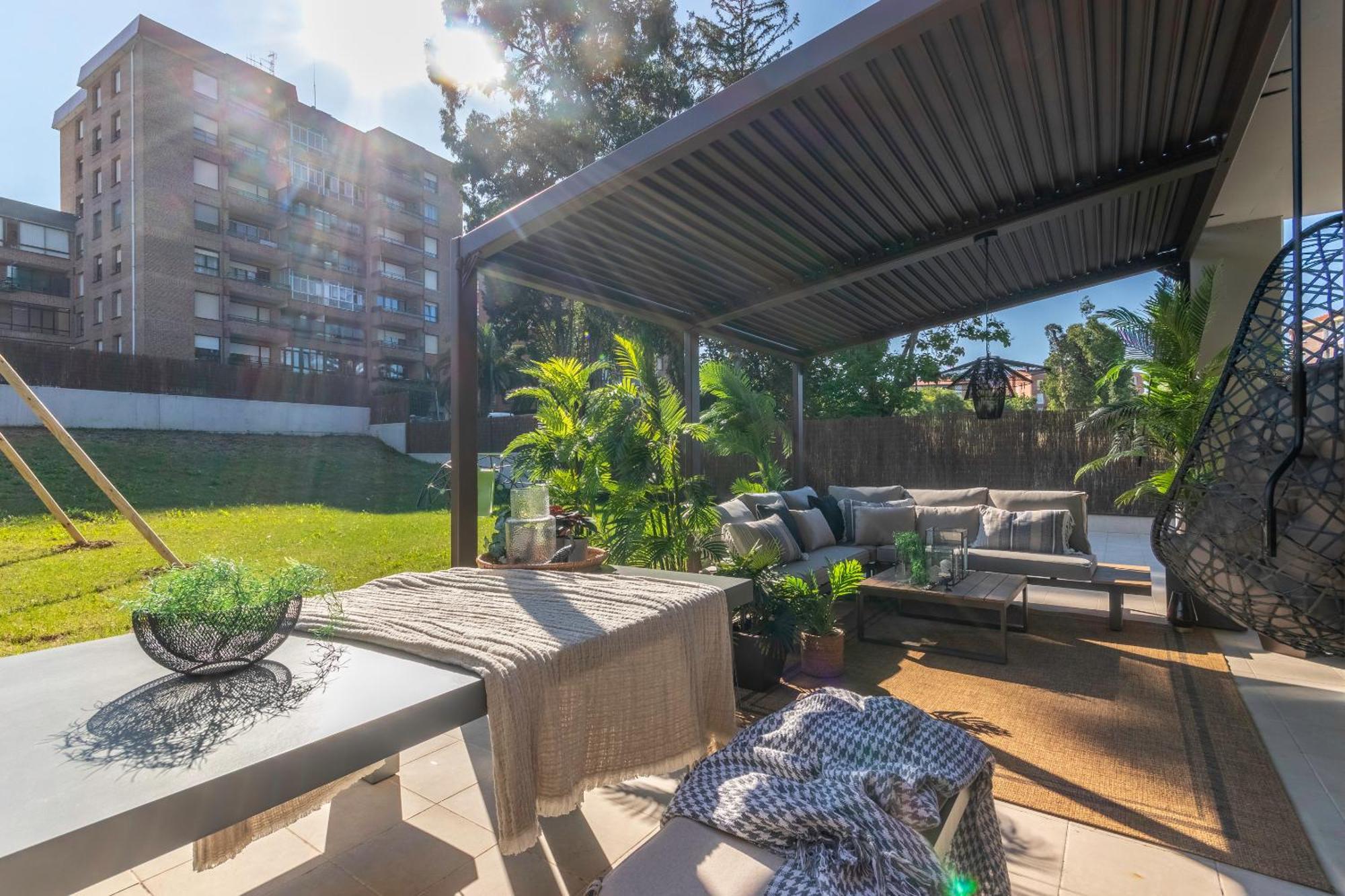 Akomodat En Precioso Y Moderno Con Jardin Y Parking 格乔 外观 照片